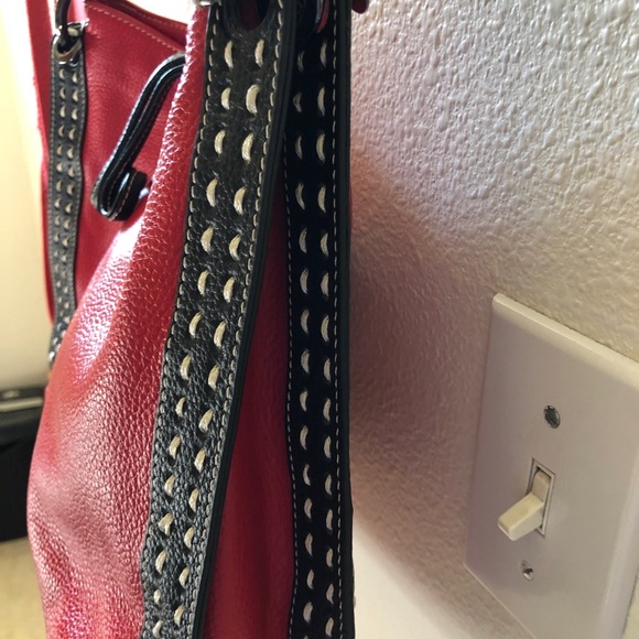 Daniela Moda medium red and black Pelle shoulder bag - Picture 4 of 4